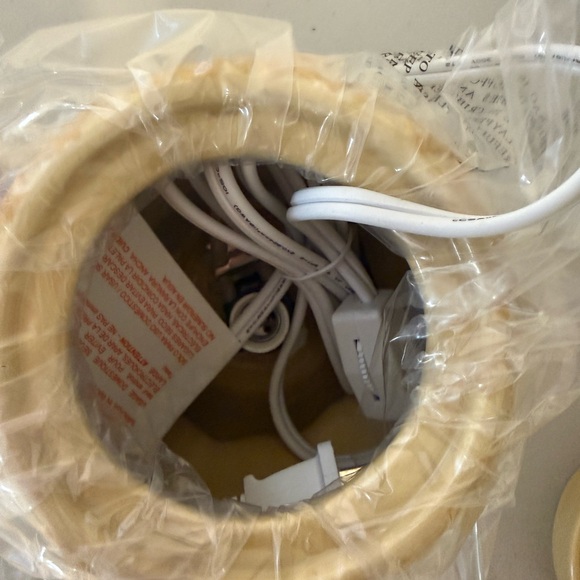 Scentsy Scarecrow Warmer Retired Fall Harvest New In Box Wax Melt Burner - Picture 7 of 9